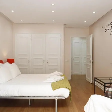 Apartment The Words' In The Heart Of Cascais